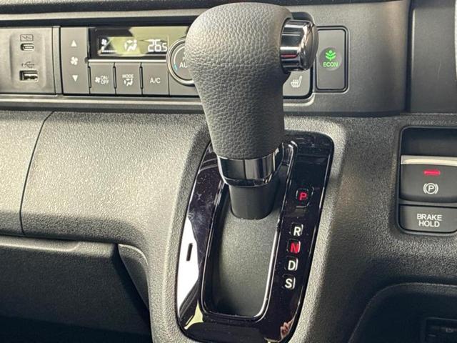 お車に合わせて無料保証以外にも、保証範囲、期間、距離を拡充させた有料保証もご用意しております！中古車の購入が初めてで不安・・・というお客様もご安心ください！