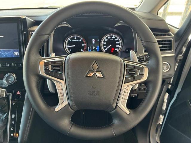 デリカＤ：５ ４ＷＤ　Ｐ　純正　１０インチ　ナビ／イーアシスト（ミツビシ）／両側電動スライドドア／シートヒーター　前席／車線逸脱防止支援システム／電動バックドア／オートステップ／ドライブレコーダー　社外　衝突被害軽減システム（15枚目）