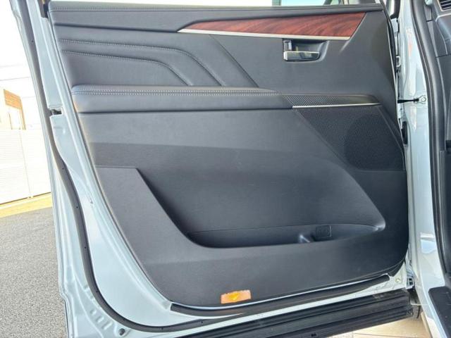 デリカＤ：５ ４ＷＤ　Ｐ　純正　１０インチ　ナビ／イーアシスト（ミツビシ）／両側電動スライドドア／シートヒーター　前席／車線逸脱防止支援システム／電動バックドア／オートステップ／ドライブレコーダー　社外　衝突被害軽減システム（23枚目）