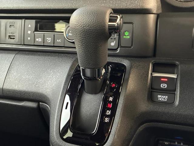 お車に合わせて無料保証以外にも、保証範囲、期間、距離を拡充させた有料保証もご用意しております！中古車の購入が初めてで不安・・・というお客様もご安心ください！