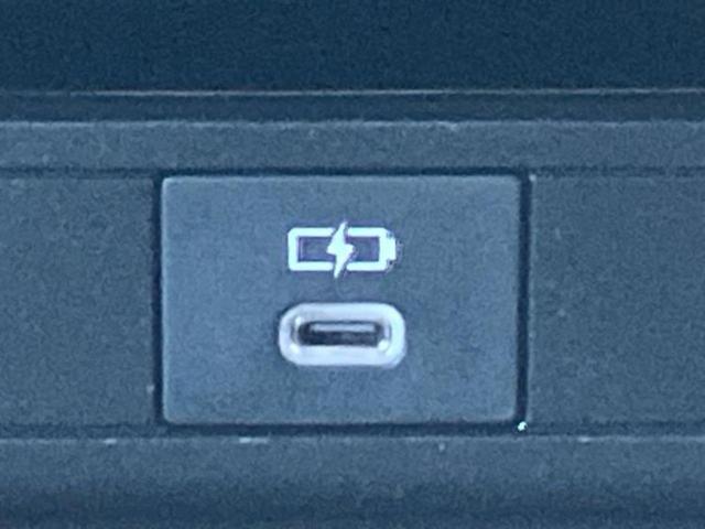 プリウス Ｚ　新品タイヤ／ガラスルーフ／保証書／純正　ＳＤナビ／デジタルインナーミラー／衝突安全装置／シートヒーター／全方位モニター／車線逸脱防止支援システム／シート　合皮／パーキングアシスト　自動操舵　ＥＴＣ（31枚目）