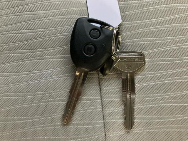 ミライース L 新品タイヤ/保証書/EBD付ABS/横滑り防止装置/アイドリングストップ/禁煙車/エアバッグ 運転席/エアバッグ 助手席/キーフリーシステム/パワーステアリング/オートライト/盗難防止システム(31枚目)