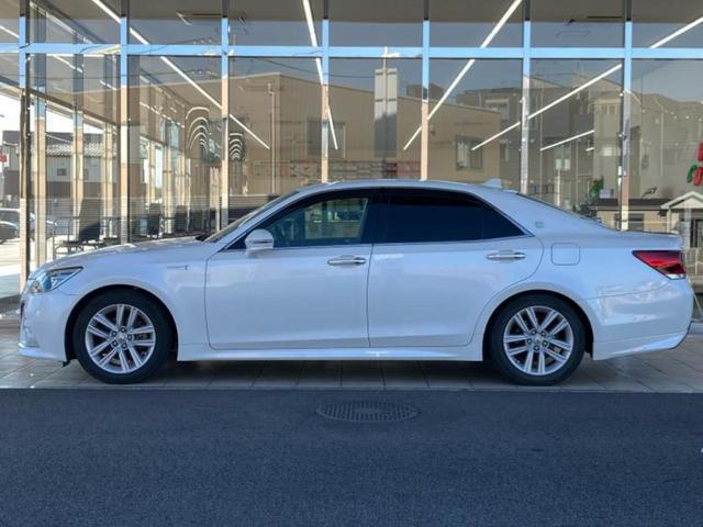 クラウンハイブリッド ハイブリッドアスリートＳ　新品タイヤ／純正　ＳＤナビ／シートヒーター／ヘッドランプ　ＨＩＤ／ＥＴＣ／ＥＢＤ付ＡＢＳ／横滑り防止装置／アイドリングストップ／バックモニター／地上波デジタルチューナー／ＤＶＤ／エアバッグ　運転席（2枚目）