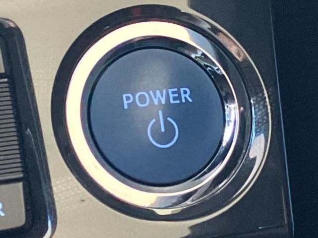 クラウンハイブリッド ハイブリッドアスリートＳ　新品タイヤ／純正　ＳＤナビ／シートヒーター／ヘッドランプ　ＨＩＤ／ＥＴＣ／ＥＢＤ付ＡＢＳ／横滑り防止装置／アイドリングストップ／バックモニター／地上波デジタルチューナー／ＤＶＤ／エアバッグ　運転席（18枚目）