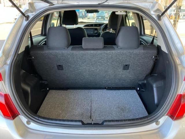 ヴィッツ F LEDエディション 新品タイヤ/保証書/社外 SDナビ/ヘッドランプ LED/Bluetooth接続/ETC/EBD付ABS/横滑り防止装置/フルセグTV/エアバッグ 運転席/エアバッグ 助手席/パワーウインドウ(8枚目)