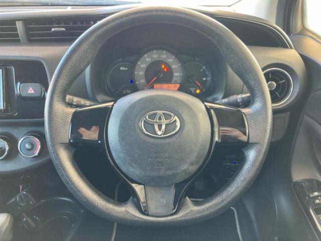 ヴィッツ F LEDエディション 新品タイヤ/保証書/社外 SDナビ/ヘッドランプ LED/Bluetooth接続/ETC/EBD付ABS/横滑り防止装置/フルセグTV/エアバッグ 運転席/エアバッグ 助手席/パワーウインドウ(14枚目)