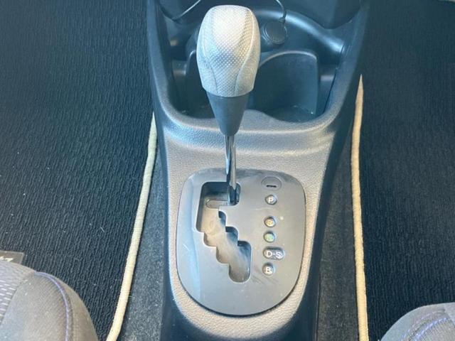 ヴィッツ F LEDエディション 新品タイヤ/保証書/社外 SDナビ/ヘッドランプ LED/Bluetooth接続/ETC/EBD付ABS/横滑り防止装置/フルセグTV/エアバッグ 運転席/エアバッグ 助手席/パワーウインドウ(17枚目)