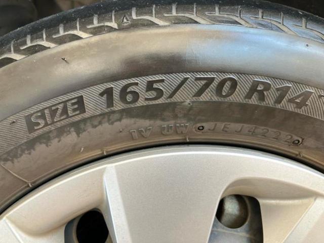 ヴィッツ F LEDエディション 新品タイヤ/保証書/社外 SDナビ/ヘッドランプ LED/Bluetooth接続/ETC/EBD付ABS/横滑り防止装置/フルセグTV/エアバッグ 運転席/エアバッグ 助手席/パワーウインドウ(39枚目)