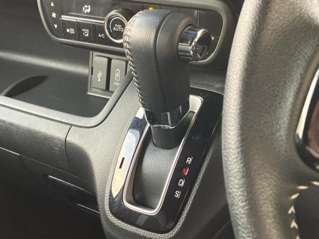 Ｎ－ＢＯＸカスタム Ｌ・ターボ　新品タイヤ／保証書／純正　９インチ　ＳＤナビ／衝突安全装置／両側電動スライドドア／シートヒーター／車線逸脱防止支援システム／シート　ハーフレザー／ヘッドランプ　ＬＥＤ／ＥＢＤ付ＡＢＳ　ワンオーナー（17枚目）