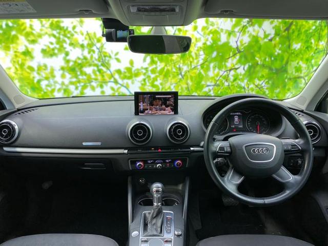 1.4TFSI 純正 HDDナビ/ヘッドランプ LED/ETC/EBD付ABS/横滑り防止装置/アイドリングストップ/TV/エアバッグ 運転席/エアバッグ 助手席/エアバッグ サイド/アルミホイール 盗難防止装置(4枚目)