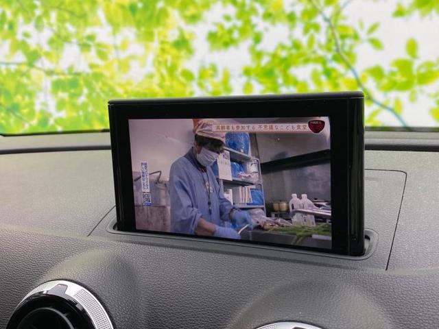 1.4TFSI 純正 HDDナビ/ヘッドランプ LED/ETC/EBD付ABS/横滑り防止装置/アイドリングストップ/TV/エアバッグ 運転席/エアバッグ 助手席/エアバッグ サイド/アルミホイール 盗難防止装置(9枚目)