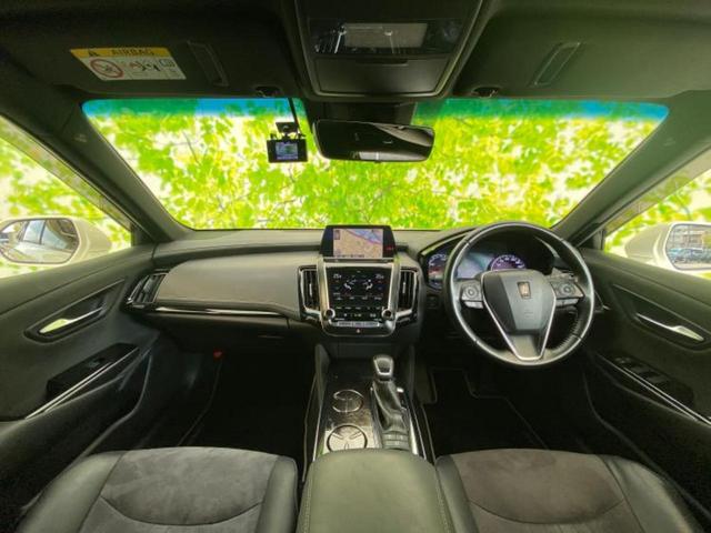 クラウンハイブリッド Sエレガンススタイル 新品タイヤ/純正エアロ/保証書/純正 8インチ SDナビ/トヨタセーフティセンス/シートヒーター 前席/車線逸脱防止支援システム/シート ハーフレザー/ドライブレコーダー 前後 衝突被害軽減システム(4枚目)