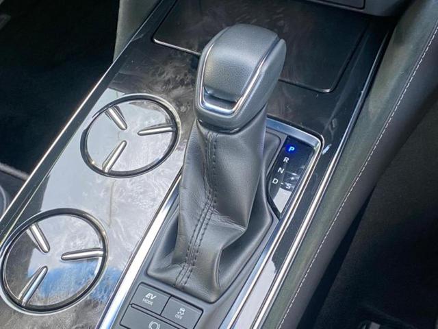 クラウンハイブリッド Sエレガンススタイル 新品タイヤ/純正エアロ/保証書/純正 8インチ SDナビ/トヨタセーフティセンス/シートヒーター 前席/車線逸脱防止支援システム/シート ハーフレザー/ドライブレコーダー 前後 衝突被害軽減システム(30枚目)