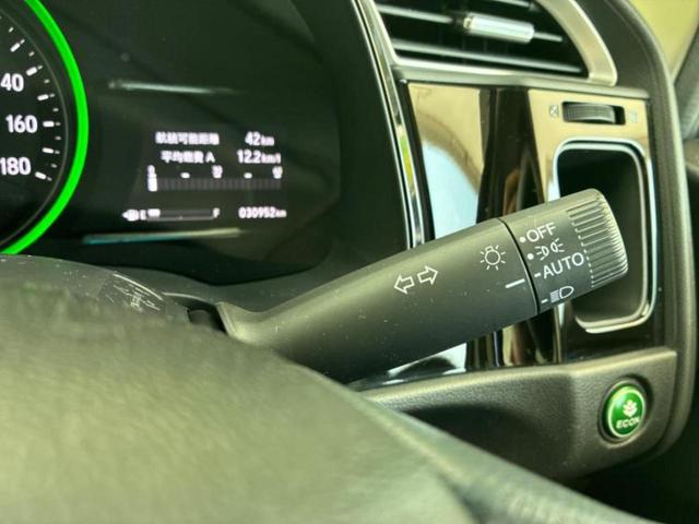 シャトル ハイブリッド・ホンダセンシング 保証書/社外 ナビ/ホンダセンシング/車線逸脱防止支援システム/ドライブレコーダー 社外/Bluetooth接続/ETC/EBD付ABS/横滑り防止装置/アイドリングストップ/エアバッグ 運転席(13枚目)