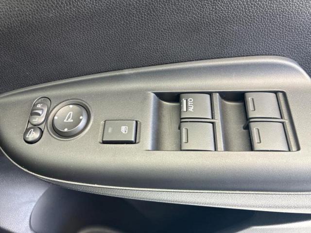 シャトル ハイブリッド・ホンダセンシング 保証書/社外 ナビ/ホンダセンシング/車線逸脱防止支援システム/ドライブレコーダー 社外/Bluetooth接続/ETC/EBD付ABS/横滑り防止装置/アイドリングストップ/エアバッグ 運転席(25枚目)