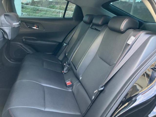 プリウス Z サンルーフ/純正エアロ/保証書/ディスプレイオーディオ/デジタルインナーミラー/衝突安全装置/シートヒーター/全方位モニター/車線逸脱防止支援システム/シート 合皮/パーキングアシスト 自動操舵(6枚目)