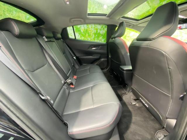 プリウス Z サンルーフ/純正エアロ/保証書/ディスプレイオーディオ/デジタルインナーミラー/衝突安全装置/シートヒーター/全方位モニター/車線逸脱防止支援システム/シート 合皮/パーキングアシスト 自動操舵(8枚目)