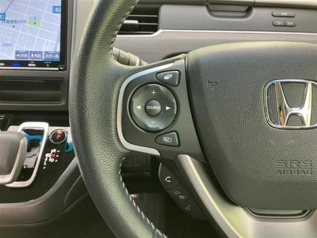 フリードハイブリッド ハイブリッドＧホンダセンシング　保証書／純正　９インチ　ＳＤナビ／フリップダウンモニター　純正　１１．６インチ／ホンダセンシング／両側電動スライドドア／シートヒーター　前席／車線逸脱防止支援システム／シート　ハーフレザー　ＤＶＤ再生（17枚目）