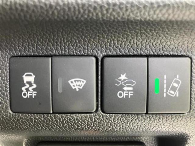 フリードハイブリッド ハイブリッドＧホンダセンシング　保証書／純正　９インチ　ＳＤナビ／フリップダウンモニター　純正　１１．６インチ／ホンダセンシング／両側電動スライドドア／シートヒーター　前席／車線逸脱防止支援システム／シート　ハーフレザー　ＤＶＤ再生（28枚目）