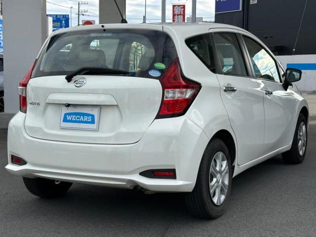 ノート Ｓ　新品タイヤ／保証書／純正　ＳＤナビ／エマージェンシーブレーキ／Ｂｌｕｅｔｏｏｔｈ接続／ＥＴＣ／ＥＢＤ付ＡＢＳ／アイドリングストップ／バックモニター／フルセグＴＶ／禁煙車／エアバッグ　運転席（3枚目）