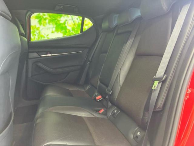 MAZDA3ファストバック 20S Lパッケージ 新品タイヤ/BOSE/保証書/純正 SDナビ/衝突安全装置/シートヒーター/360°ビューモニター/車線逸脱防止支援システム/シート フルレザー/ドライブレコーダー 純正/ヘッドランプ HID 禁煙車(6枚目)