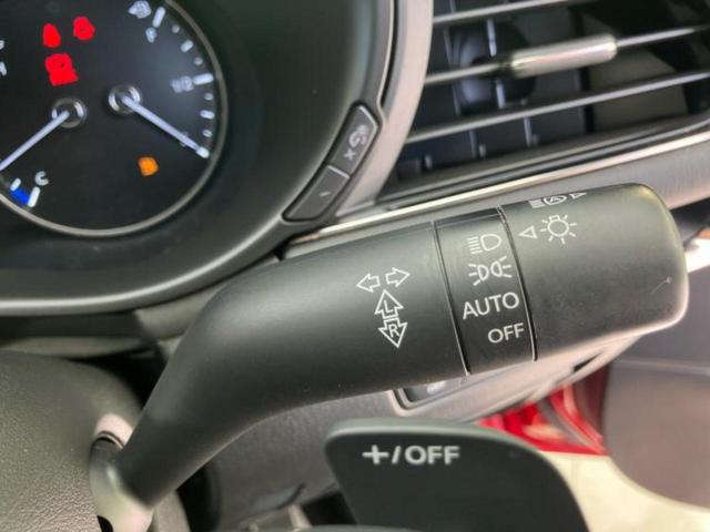 MAZDA3ファストバック 20S Lパッケージ 新品タイヤ/BOSE/保証書/純正 SDナビ/衝突安全装置/シートヒーター/360°ビューモニター/車線逸脱防止支援システム/シート フルレザー/ドライブレコーダー 純正/ヘッドランプ HID 禁煙車(16枚目)