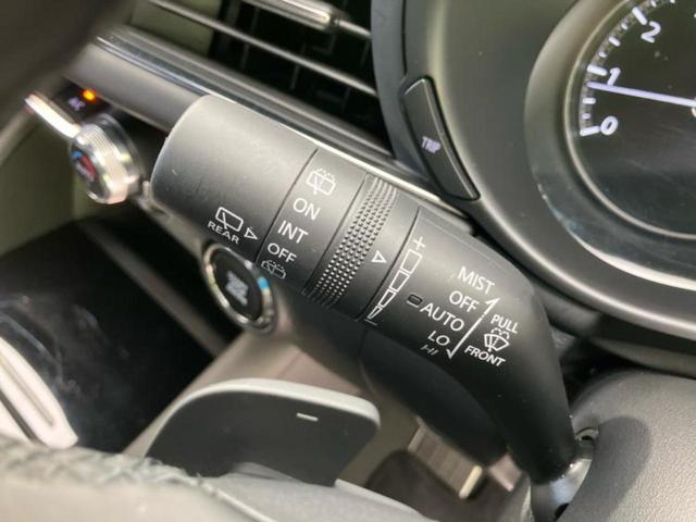 MAZDA3ファストバック 20S Lパッケージ 新品タイヤ/BOSE/保証書/純正 SDナビ/衝突安全装置/シートヒーター/360°ビューモニター/車線逸脱防止支援システム/シート フルレザー/ドライブレコーダー 純正/ヘッドランプ HID 禁煙車(17枚目)