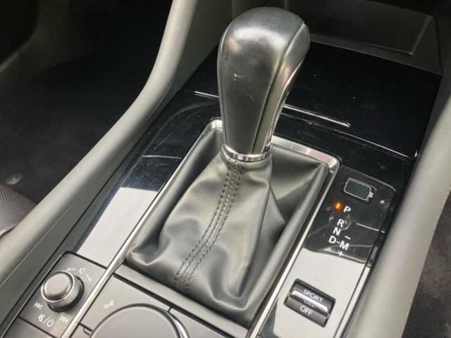 MAZDA3ファストバック 20S Lパッケージ 新品タイヤ/BOSE/保証書/純正 SDナビ/衝突安全装置/シートヒーター/360°ビューモニター/車線逸脱防止支援システム/シート フルレザー/ドライブレコーダー 純正/ヘッドランプ HID 禁煙車(18枚目)