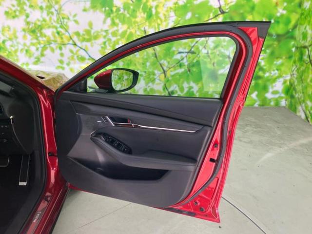 MAZDA3ファストバック 20S Lパッケージ 新品タイヤ/BOSE/保証書/純正 SDナビ/衝突安全装置/シートヒーター/360°ビューモニター/車線逸脱防止支援システム/シート フルレザー/ドライブレコーダー 純正/ヘッドランプ HID 禁煙車(21枚目)
