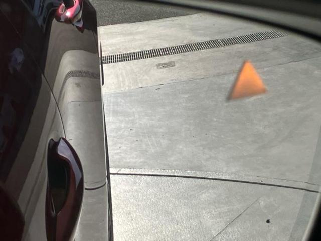 MAZDA3ファストバック 20S Lパッケージ 新品タイヤ/BOSE/保証書/純正 SDナビ/衝突安全装置/シートヒーター/360°ビューモニター/車線逸脱防止支援システム/シート フルレザー/ドライブレコーダー 純正/ヘッドランプ HID 禁煙車(45枚目)