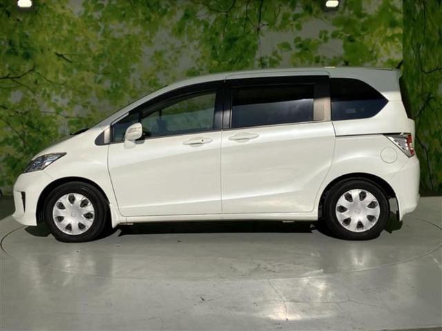 フリード Gプレミアムエディション 新品タイヤ/保証書/純正 SDナビ/フリップダウンモニター 純正 9インチ/両側電動スライドドア/シート ハーフレザー/Bluetooth接続/ETC/EBD付ABS/横滑り防止装置 バックカメラ(2枚目)