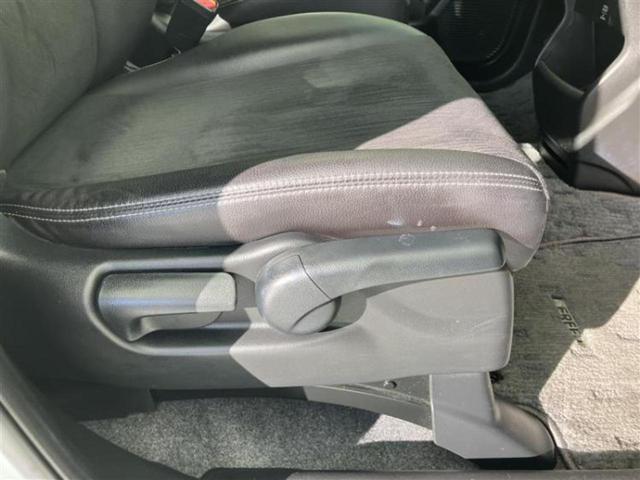 フリード Gプレミアムエディション 新品タイヤ/保証書/純正 SDナビ/フリップダウンモニター 純正 9インチ/両側電動スライドドア/シート ハーフレザー/Bluetooth接続/ETC/EBD付ABS/横滑り防止装置 バックカメラ(35枚目)