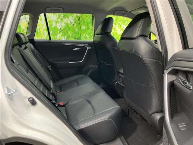 RAV4 4WD G Zパッケージ 新品タイヤ/モデリスタエアロ/保証書/社外 9インチ SDナビ/デジタルインナーミラー/トヨタセーフティセンス/シートヒーター 前席/車線逸脱防止支援システム/シート 合皮/電動バックドア フルエアロ(8枚目)