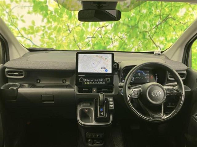 シエンタ ハイブリッドＺ　新品タイヤ／保証書／ディスプレイオーディオ＋ナビ１０インチ／トヨタセーフティセンス／両側電動スライドドア／シートヒーター　前席／パノラミックビューモニター／車線逸脱防止支援システム　全周囲カメラ（4枚目）