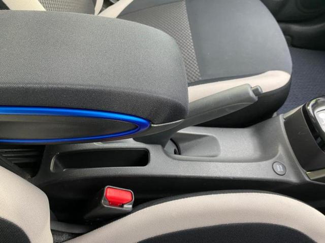 ノート eパワーB 衝突安全装置/車線逸脱防止支援システム/EBD付ABS/横滑り防止装置/アイドリングストップ/エアバッグ 運転席/エアバッグ 助手席/アルミホイール/パワーウインドウ/キーレスエントリー 盗難防止装置(32枚目)