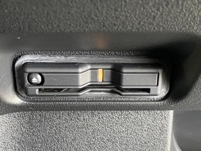 N-BOXカスタム ヒョウジュン 新品タイヤ/保証書/純正 9インチ ナビ/ホンダセンシング/両側電動スライドドア/シートヒーター 前席/マルチビューカメラシステム/車線逸脱防止支援システム/ヘッドランプ LED/USBジャック(14枚目)