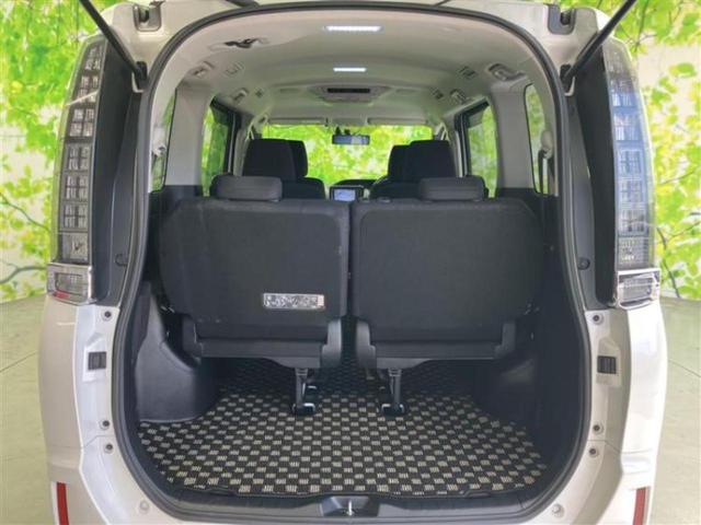 ヴォクシー ハイブリッドV 純正エアロ/保証書/純正 SDナビ/フリップダウンモニター/両側電動スライドドア/シートヒーター/ヘッドランプ LED/ETC/EBD付ABS/横滑り防止装置/アイドリングストップ/フルセグTV(21枚目)