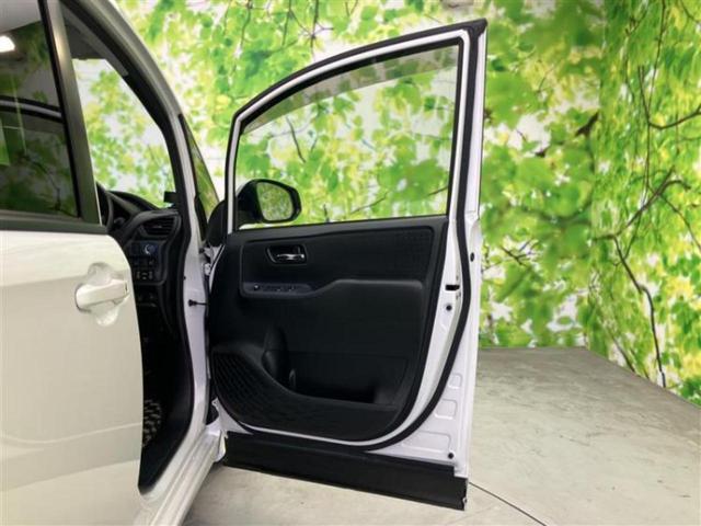 ヴォクシー ハイブリッドV 純正エアロ/保証書/純正 SDナビ/フリップダウンモニター/両側電動スライドドア/シートヒーター/ヘッドランプ LED/ETC/EBD付ABS/横滑り防止装置/アイドリングストップ/フルセグTV(24枚目)