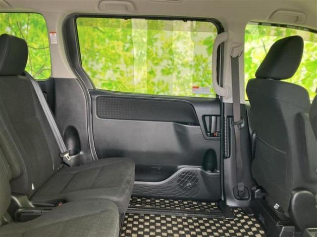 ヴォクシー ハイブリッドV 純正エアロ/保証書/純正 SDナビ/フリップダウンモニター/両側電動スライドドア/シートヒーター/ヘッドランプ LED/ETC/EBD付ABS/横滑り防止装置/アイドリングストップ/フルセグTV(25枚目)