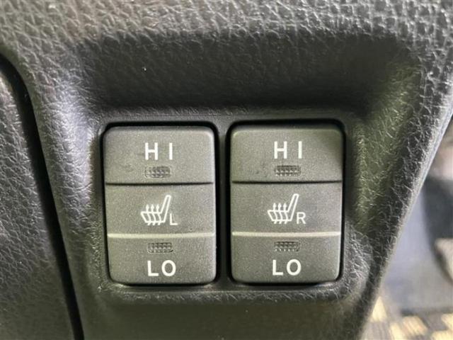 ヴォクシー ハイブリッドV 純正エアロ/保証書/純正 SDナビ/フリップダウンモニター/両側電動スライドドア/シートヒーター/ヘッドランプ LED/ETC/EBD付ABS/横滑り防止装置/アイドリングストップ/フルセグTV(29枚目)