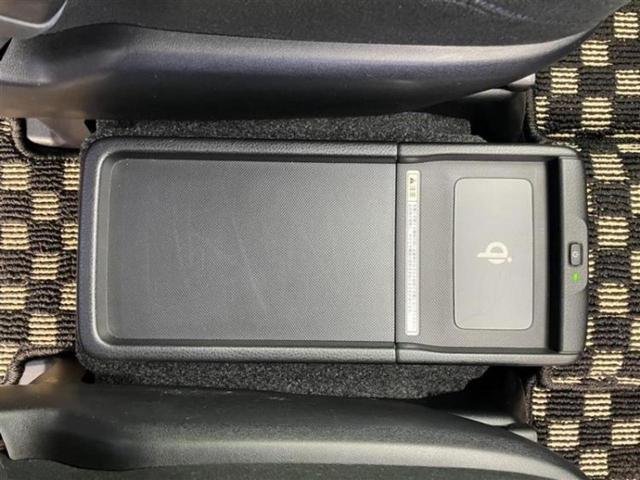 ヴォクシー ハイブリッドV 純正エアロ/保証書/純正 SDナビ/フリップダウンモニター/両側電動スライドドア/シートヒーター/ヘッドランプ LED/ETC/EBD付ABS/横滑り防止装置/アイドリングストップ/フルセグTV(33枚目)