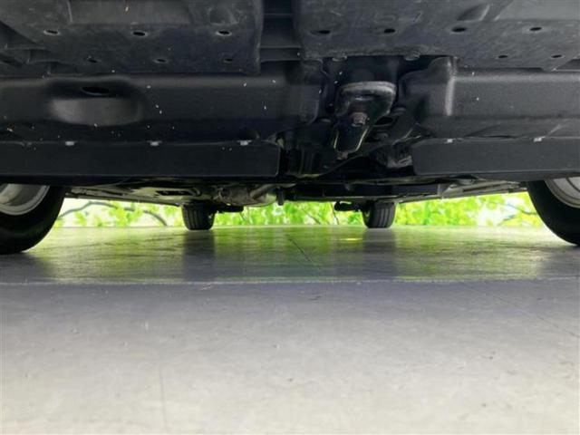 ヴォクシー ハイブリッドV 純正エアロ/保証書/純正 SDナビ/フリップダウンモニター/両側電動スライドドア/シートヒーター/ヘッドランプ LED/ETC/EBD付ABS/横滑り防止装置/アイドリングストップ/フルセグTV(39枚目)