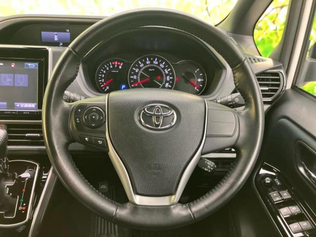 ヴォクシー ＺＳキラメキ　純正　９インチ　ＳＤナビ／フリップダウンモニター／トヨタセーフティセンス／両側電動スライドドア／車線逸脱防止支援システム／ドライブレコーダー　前後／ヘッドランプ　ＬＥＤ／ＵＳＢジャック　バックカメラ（16枚目）