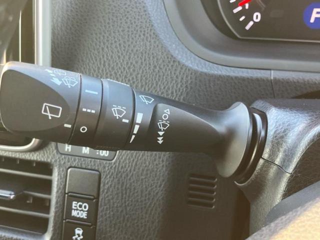 ヴォクシー ＺＳキラメキ　純正　９インチ　ＳＤナビ／フリップダウンモニター／トヨタセーフティセンス／両側電動スライドドア／車線逸脱防止支援システム／ドライブレコーダー　前後／ヘッドランプ　ＬＥＤ／ＵＳＢジャック　バックカメラ（18枚目）