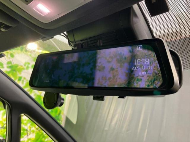 ヴォクシー ＺＳキラメキ　純正　９インチ　ＳＤナビ／フリップダウンモニター／トヨタセーフティセンス／両側電動スライドドア／車線逸脱防止支援システム／ドライブレコーダー　前後／ヘッドランプ　ＬＥＤ／ＵＳＢジャック　バックカメラ（31枚目）
