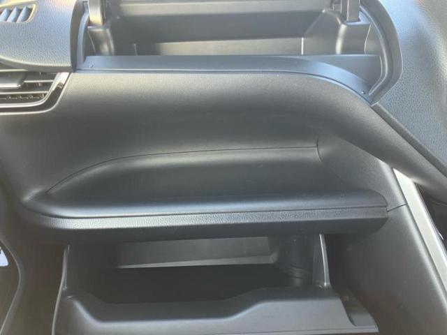 ヴォクシー ＺＳキラメキ　純正　９インチ　ＳＤナビ／フリップダウンモニター／トヨタセーフティセンス／両側電動スライドドア／車線逸脱防止支援システム／ドライブレコーダー　前後／ヘッドランプ　ＬＥＤ／ＵＳＢジャック　バックカメラ（33枚目）