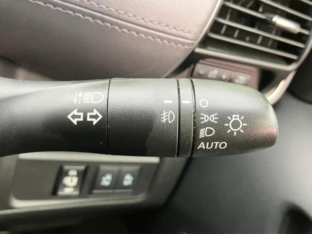 セレナ ｅパワーハイウェイスターＶ　新品タイヤ／純正　９インチ　メモリーナビ／エマージェンシーブレーキ／両側電動スライドドア／アラウンドビューモニター／車線逸脱防止支援システム／プロパイロット／ドライブレコーダー　純正　全周囲カメラ（30枚目）