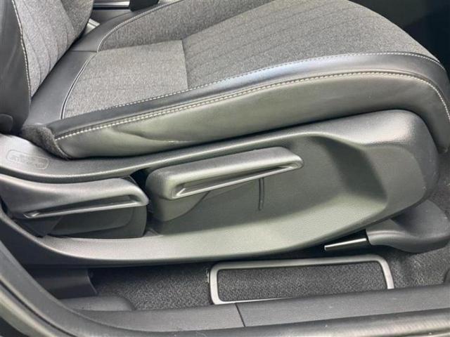 フィット eHEVホーム 保証書/純正 8インチ SDナビ/ホンダセンシング/車線逸脱防止支援システム/シート ハーフレザー/ドライブレコーダー 純正/ヘッドランプ LED/Bluetooth接続/ETC/EBD付ABS(27枚目)