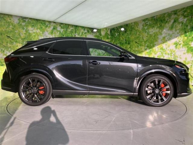 RX 4WD RX350Fスポーツ サンルーフ/保証書/ディスプレイオーディオ+ナビ14インチ/デジタルインナーミラー/衝突安全装置/シートヒーター/パノラミックビューモニター/車線逸脱防止支援システム/シート フルレザー 革シート(3枚目)