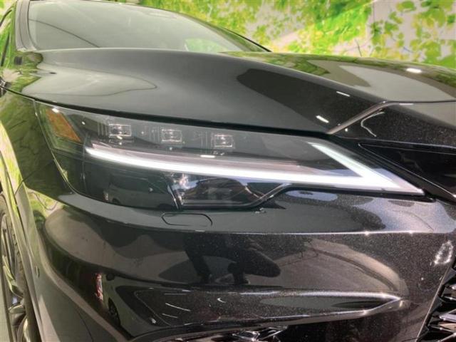 RX 4WD RX350Fスポーツ サンルーフ/保証書/ディスプレイオーディオ+ナビ14インチ/デジタルインナーミラー/衝突安全装置/シートヒーター/パノラミックビューモニター/車線逸脱防止支援システム/シート フルレザー 革シート(32枚目)